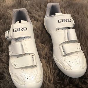 Road bikes shoes with clips